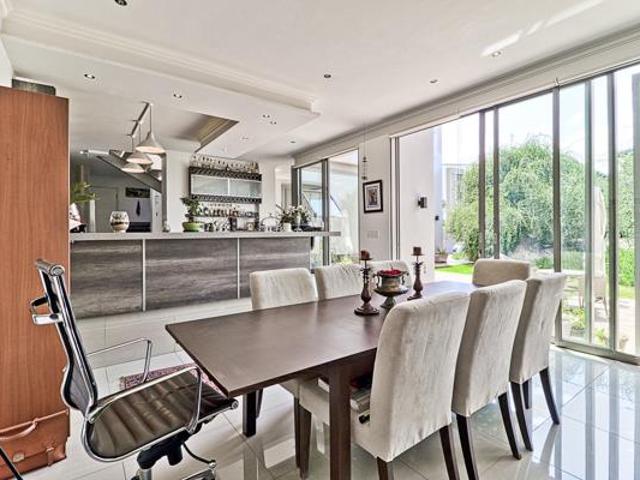 4 Bedroom House in Helderfontein Estate