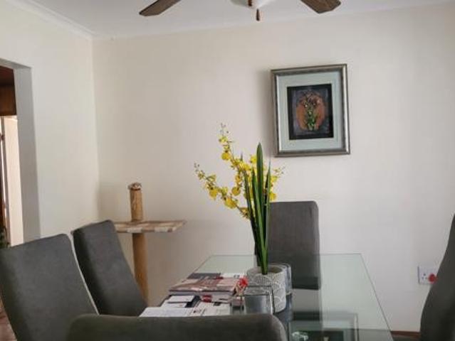 4 Bedroom House in Helderkruin