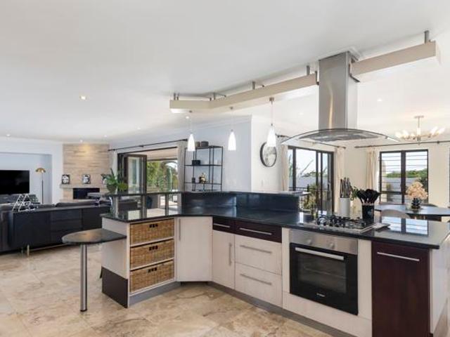 4 Bedroom House in Heldervue