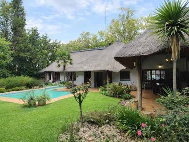4 Bedroom House in Henley on Klip