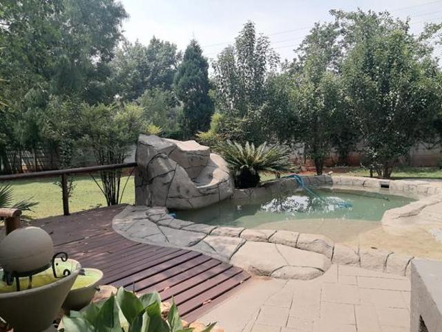 4 Bedroom House in Henley on Klip
