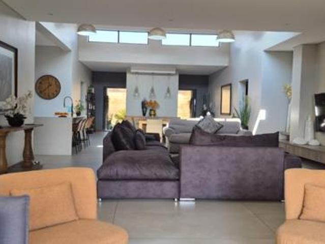4 Bedroom House in Heron Banks Golf Estate