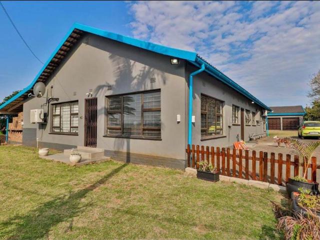 4 Bedroom House in Hibberdene