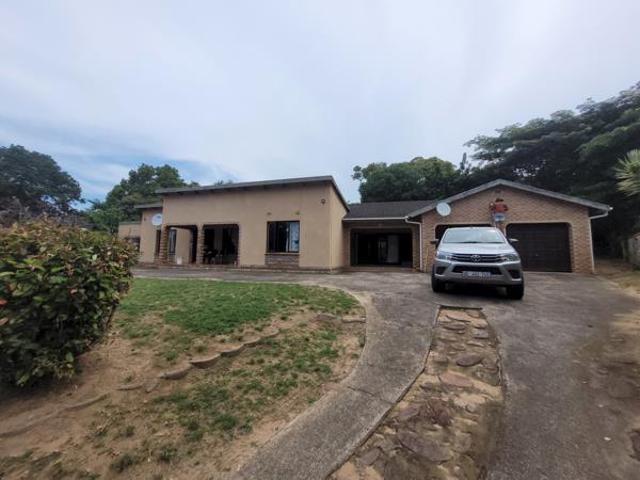 4 Bedroom House in Hibberdene