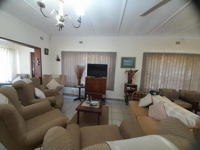 4 Bedroom House in Hibberdene