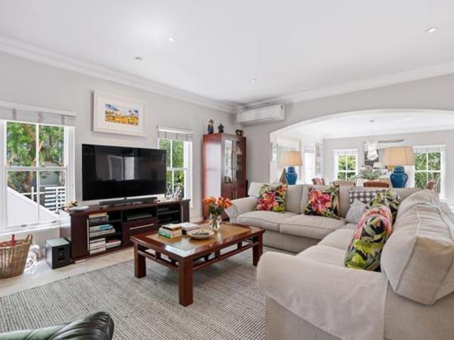 4 Bedroom House in Higgovale