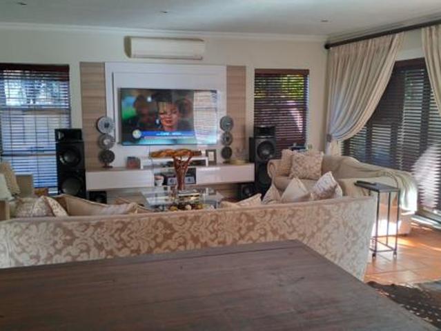 4 Bedroom House in Highveld
