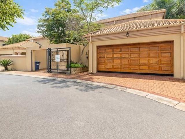 4 Bedroom House in Highveld