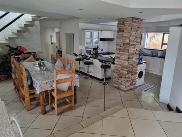 4 Bedroom House in Highveld Park