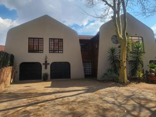 4 Bedroom House in Highveld Park