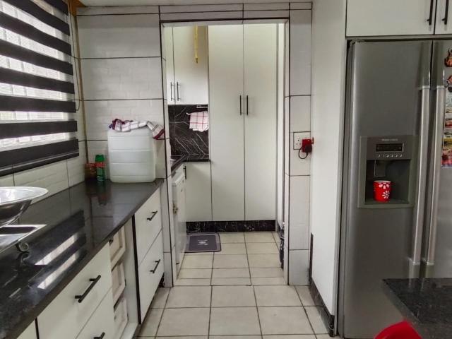 4 Bedroom House in Hillshaven