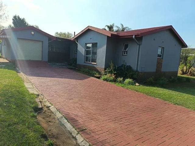 4 Bedroom House in Hutten Heights