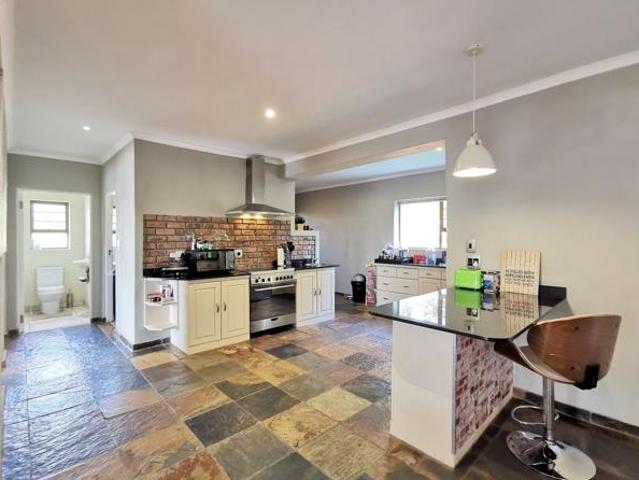 4 Bedroom House in Humerail