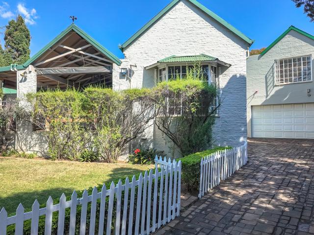 4 Bedroom House in Hurlingham Manor