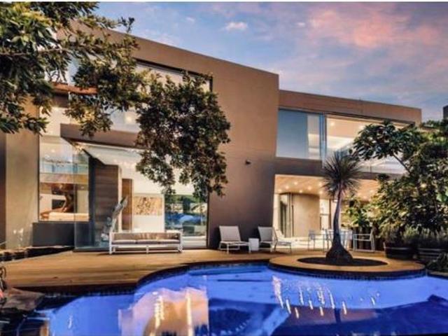 4 Bedroom House in Hyde Park