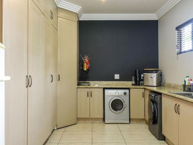 4 Bedroom House in Intaba Ridge Secure Eco Estate