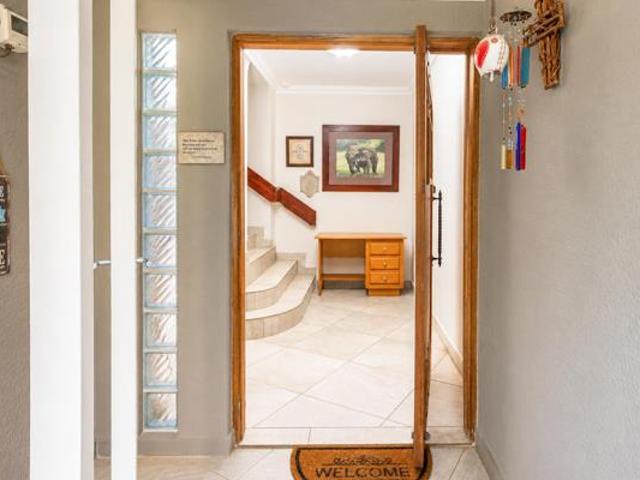 4 Bedroom House in Ifafi