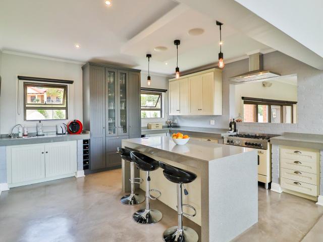 4 Bedroom House in Irene Glen Estate