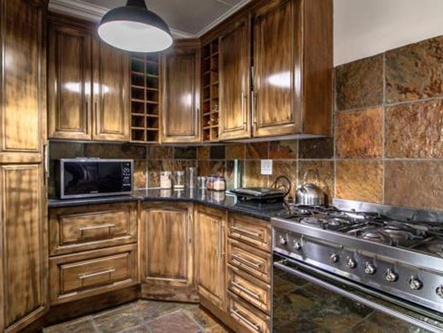 4 Bedroom House in Jordaan park