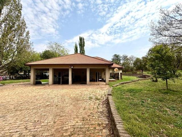 4 Bedroom House in Jackaroo AH
