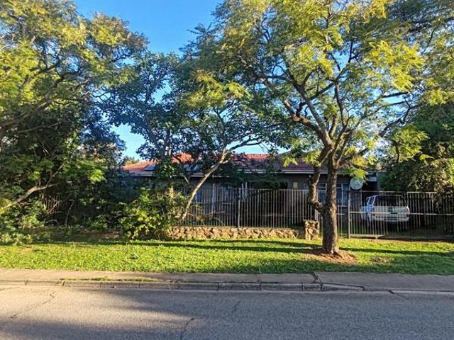 4 Bedroom House in Jansendal