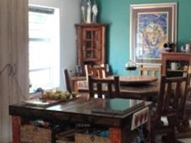 4 Bedroom House in Jeffreys Bay