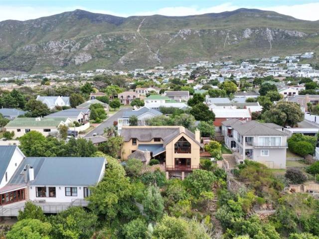 4 Bedroom House in Onrus