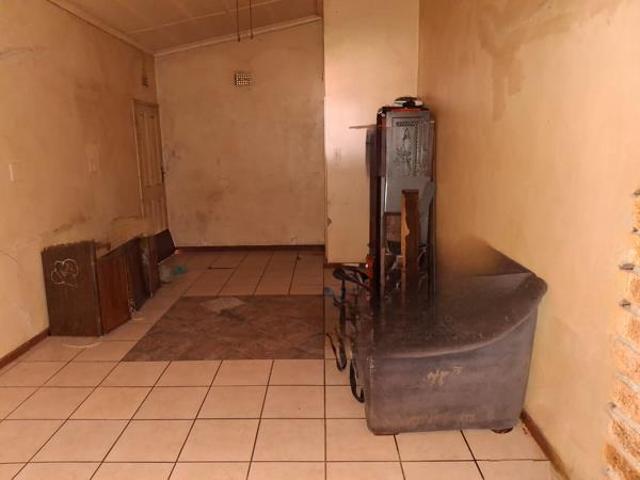 4 Bedroom House in Oos Einde