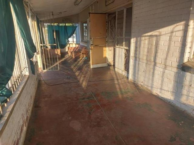 4 Bedroom House in Oos Einde