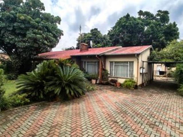 4 Bedroom House in Oos Einde