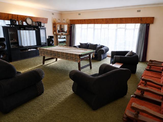 4 Bedroom House in Oos Einde