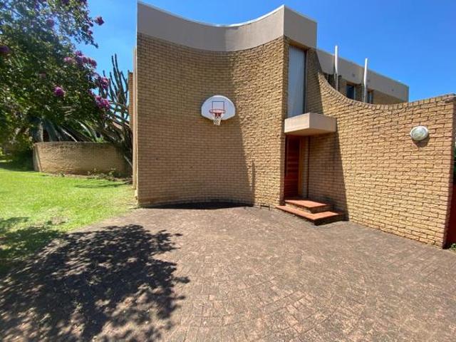 4 Bedroom House in Observation Hill