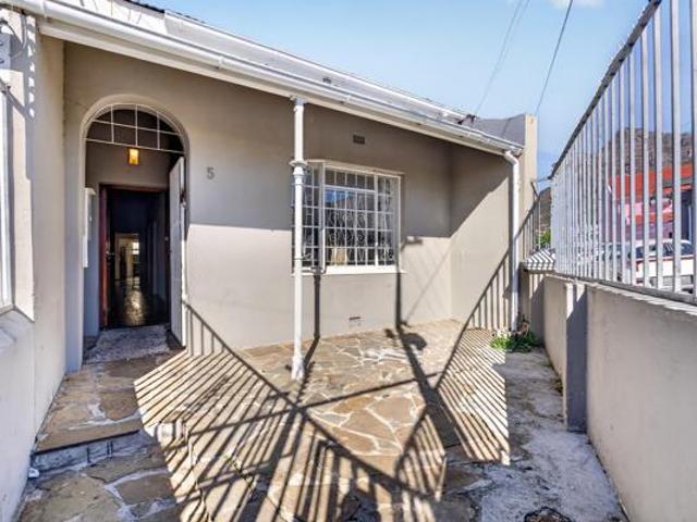 4 Bedroom House in Observatory