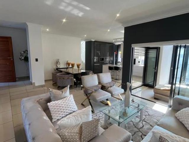 4 Bedroom House in Olympus AH