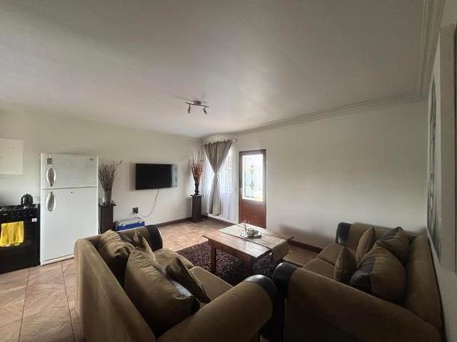 4 Bedroom House in Olympus AH