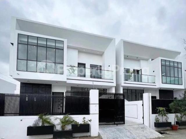 4 Bedroom House in Ologolo Lekki Lagos | House for sale in lekki | House in lekki | 4 Bedroom | PropertyPro Nigeria
