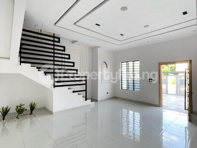 4 Bedroom House in Ologolo Lekki Lagos | House for sale in lekki | House in lekki | 4 Bedroom | PropertyPro Nigeria