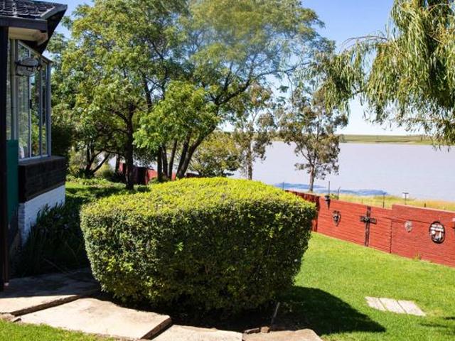 4 Bedroom House in Oranjeville
