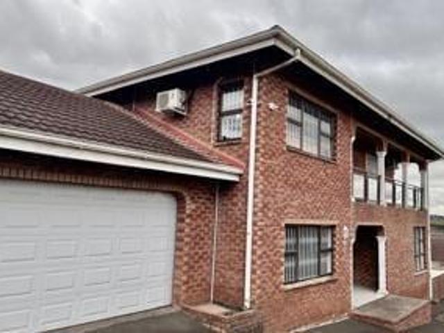 4 Bedroom House in Orient Heights