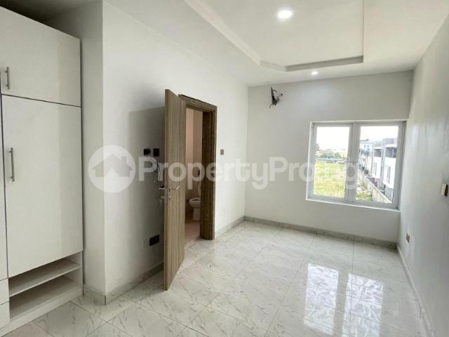 4 Bedroom House in Osapa london Lekki Lagos | House for sale in lekki | House in lekki | 4 Bedroom | PropertyPro Nigeria