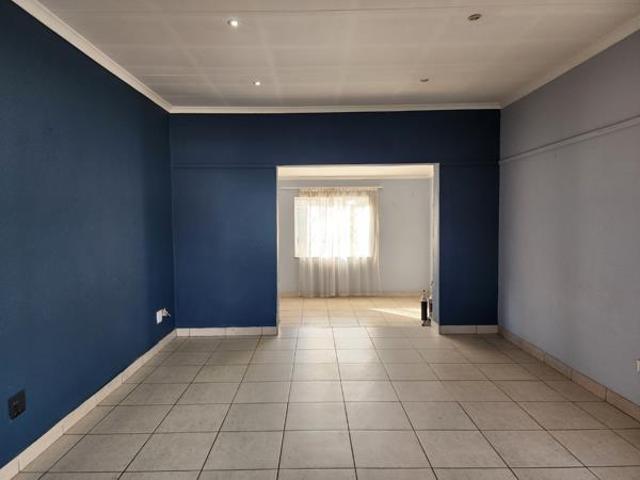 4 Bedroom House in Oudorp