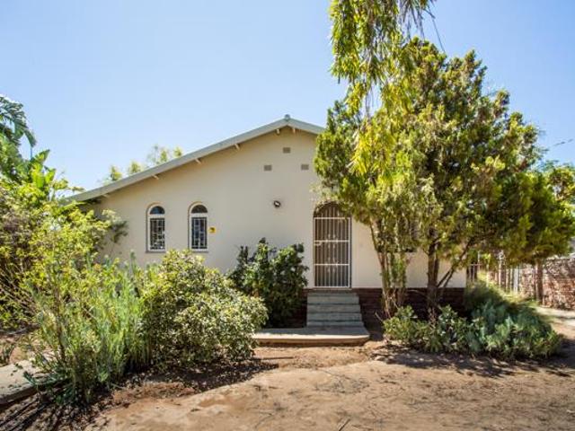 4 Bedroom House in Oudtshoorn