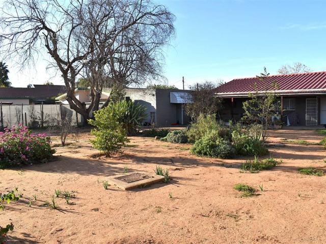 4 Bedroom House in Oudtshoorn