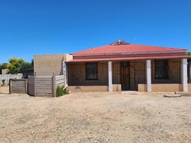 4 Bedroom House in Oudtshoorn