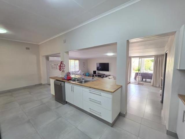 4 Bedroom House in Oudtshoorn