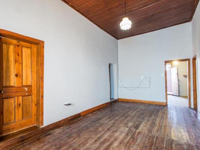 4 Bedroom House in Oudtshoorn North