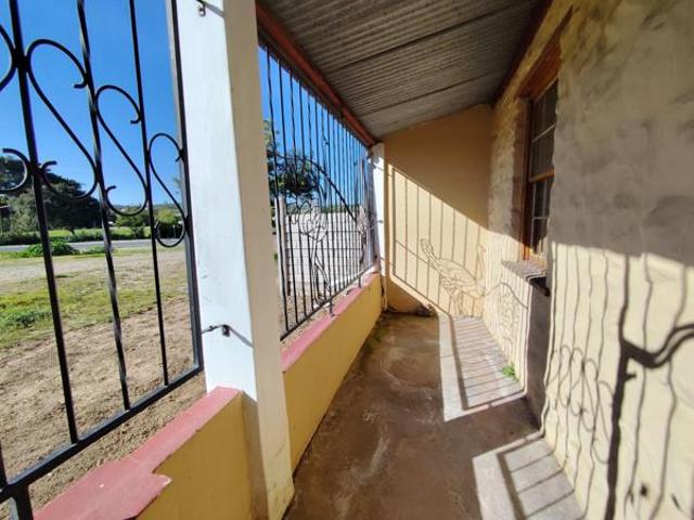 4 Bedroom House in Oudtshoorn North