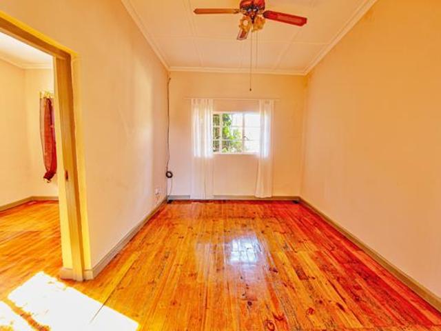 4 Bedroom House in Oudtshoorn North