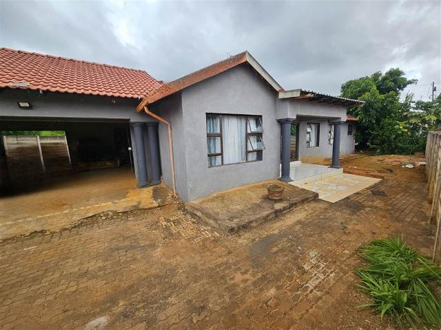 4 Bedroom House in Louis Trichardt
