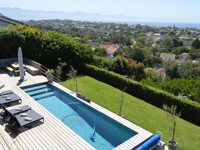4 Bedroom House in Lower Robberg